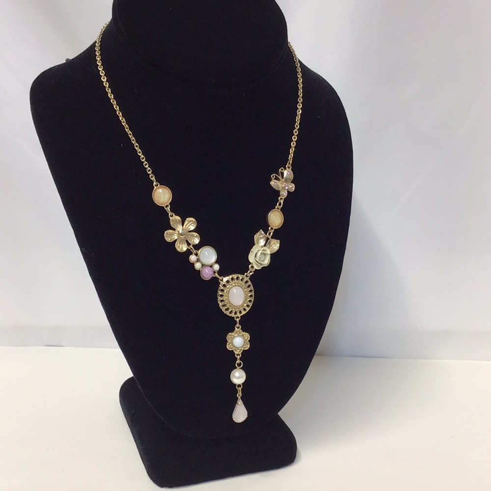 Charming Pink Floral lariat Necklace whimsy fairy cottage fun lavender butterfly